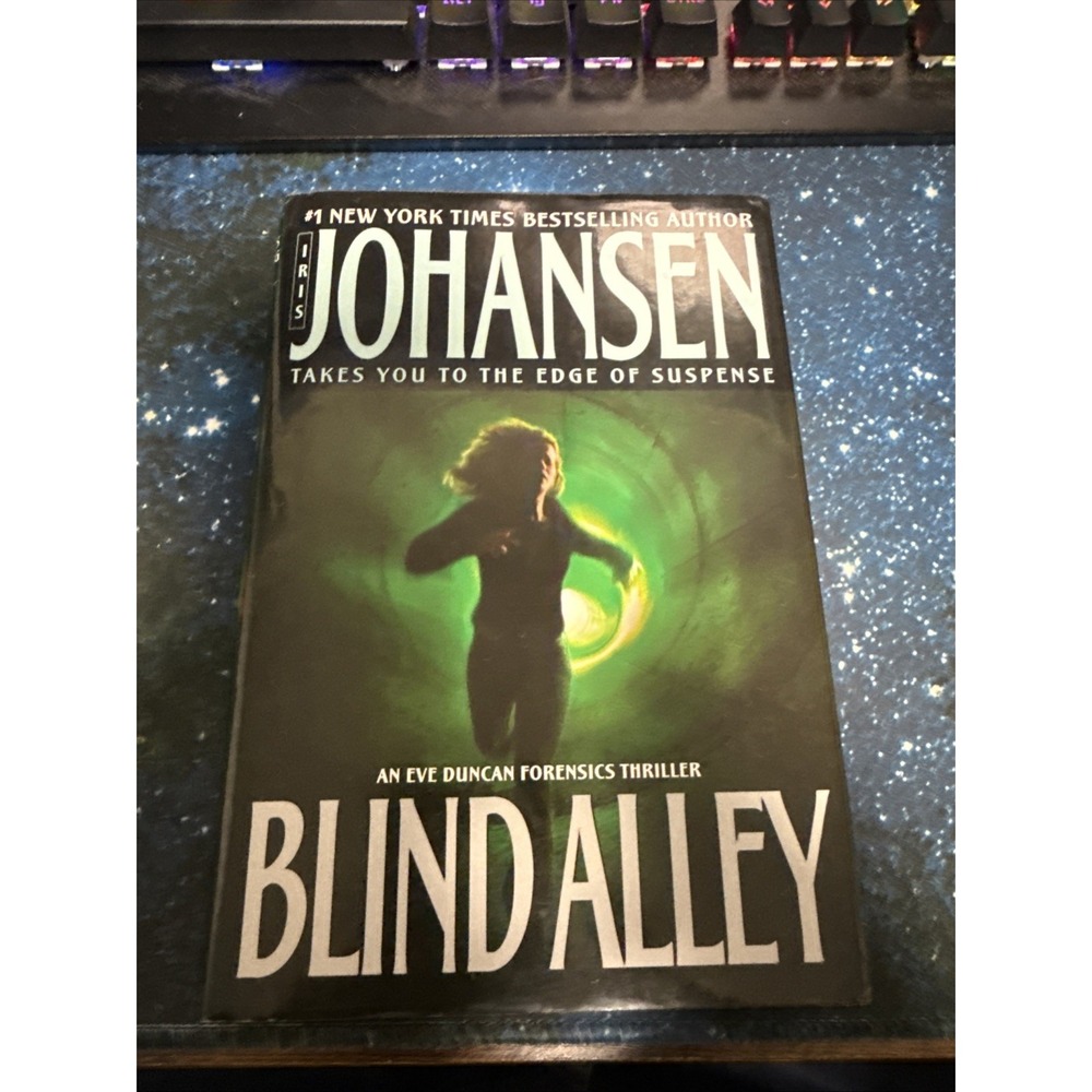 Blind Alley (Eve Duncan) - Hardcover By Iris Johansen - VERY GOOD